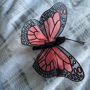 BUTTERFLY FINGER PUPPET